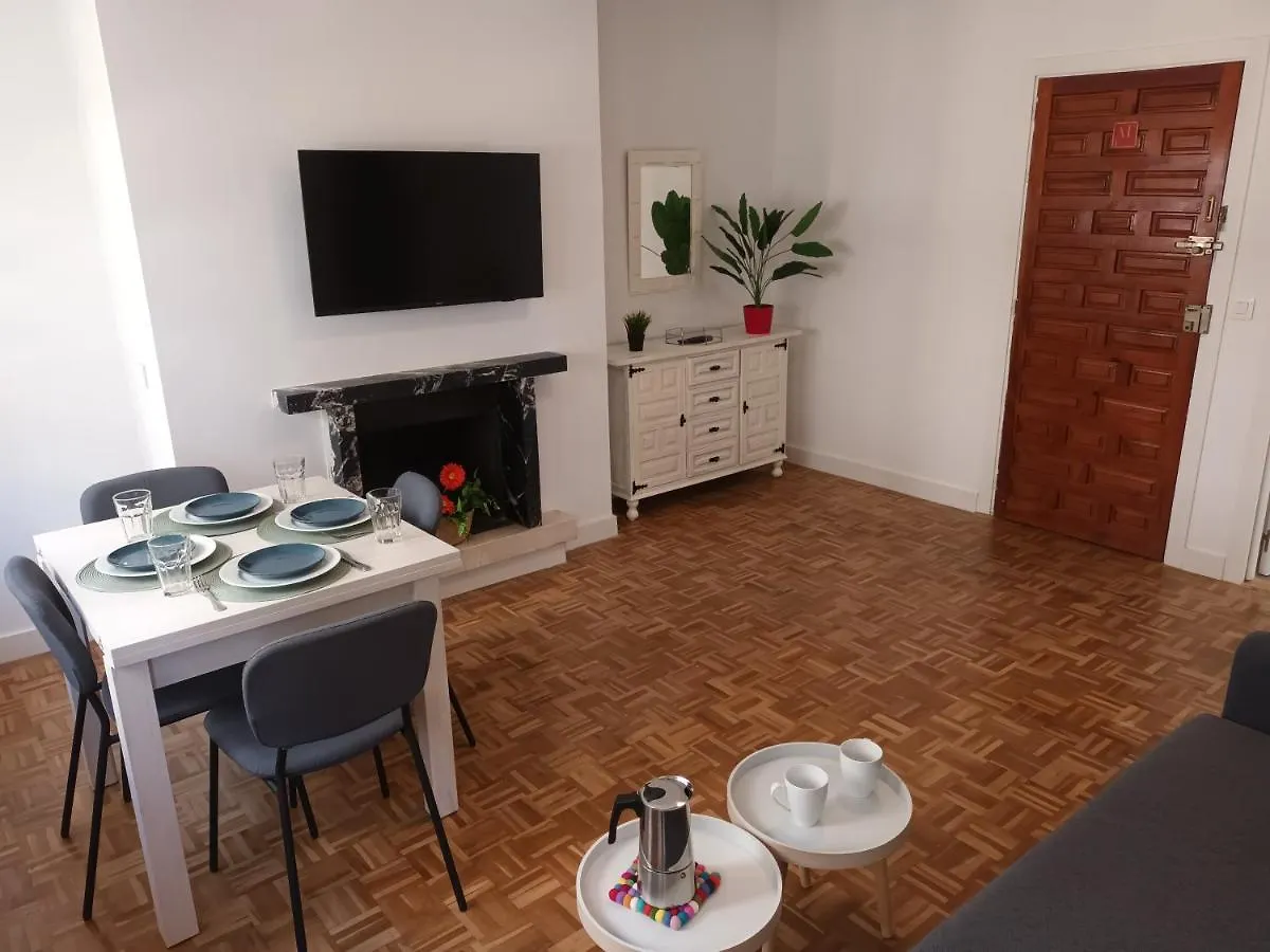 New Maritimo Apartment Malaga 0*,  Spain