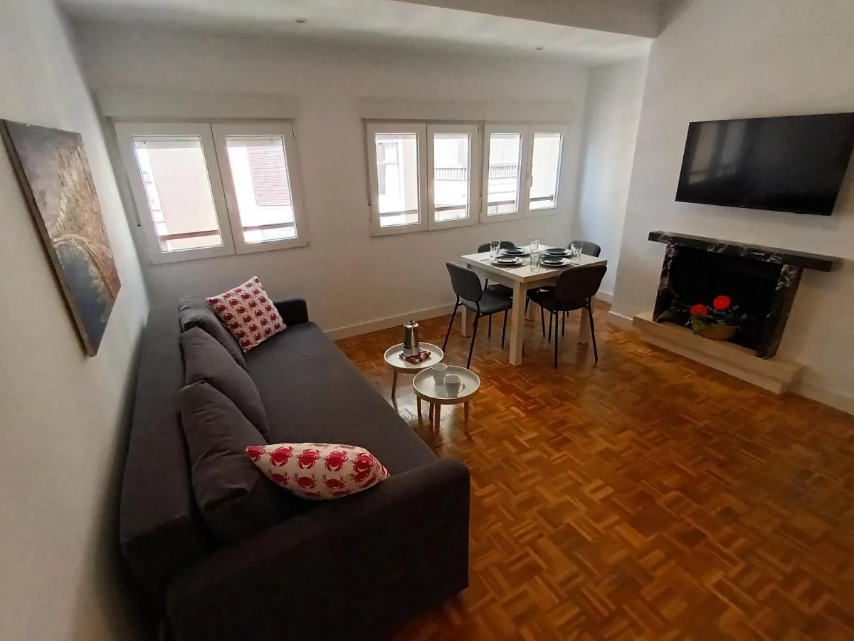 New Maritimo Apartment Malaga 0*,  Spain
